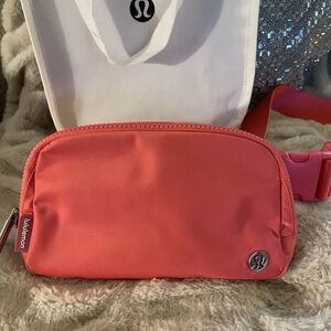Lululemon Everywhere 1L Belt Bag LIP GLOSS PINK Fanny Pack Crossbody NWOT